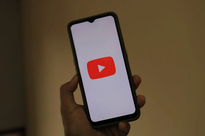 How to Use End Screens and Cards to Boost Views on Old Videos
